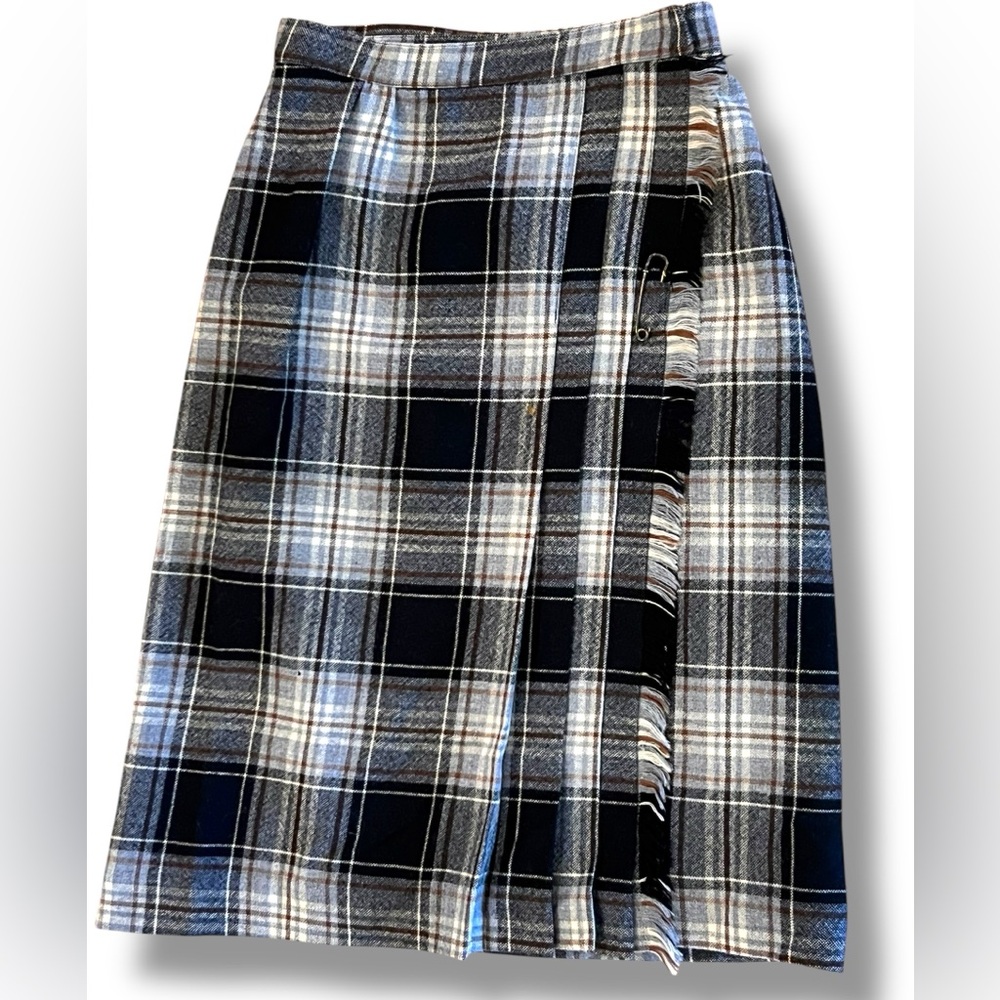 Vtg 100% Wool Tartan Black/Tan Plaid Fringe Kilt Skirt w/kilt Safety Pin Sz 10